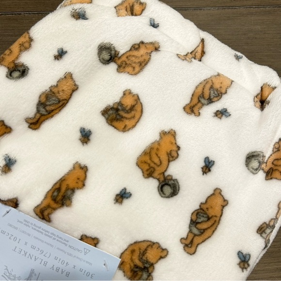 Winnie the Pooh Baby Blanket - Picture 6 of 6